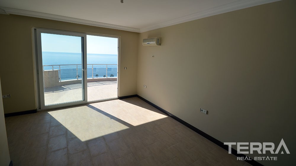 Penthouse direkt am Strand zum Verkauf in Mahmutlar Alanya - 7449