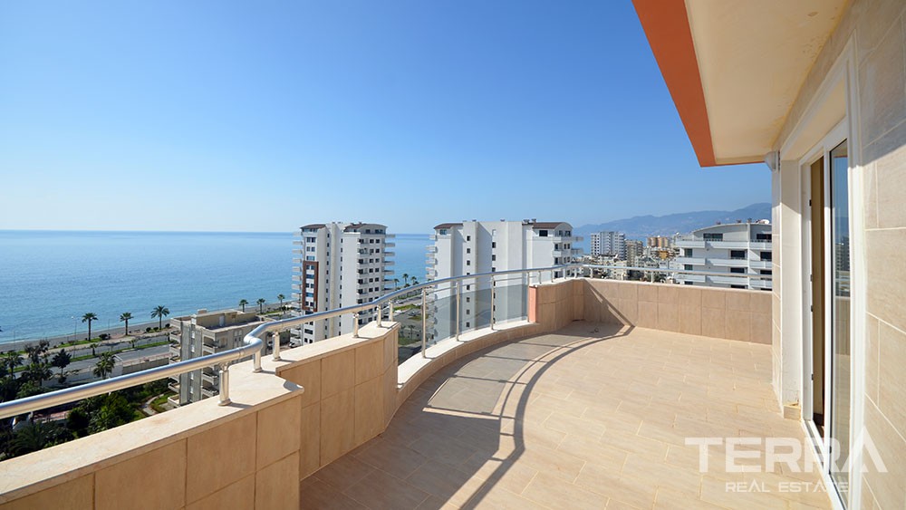 Penthouse direkt am Strand zum Verkauf in Mahmutlar Alanya - 7466