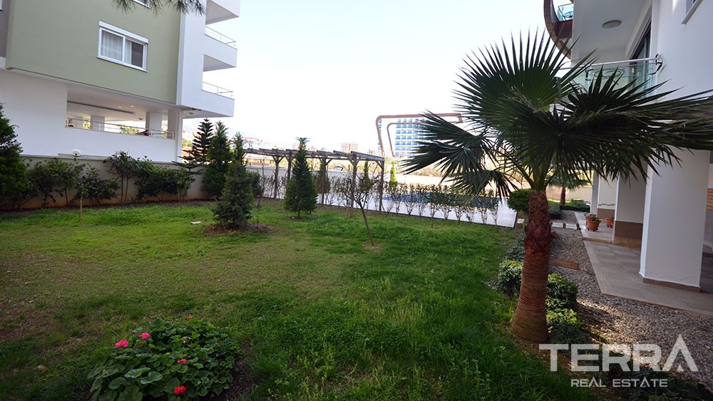 Blick auf den Strand, Garten Duplex in Kestel Alanya zu verkaufen - 7538