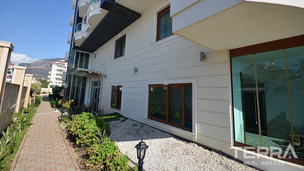 Beachfront apartment for sale in Kestel, Alanya - 7544