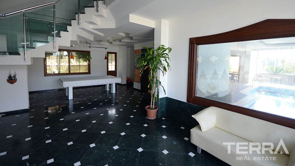 Beachfront apartment for sale in Kestel, Alanya - 7548