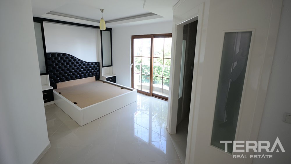 Beachfront apartment for sale in Kestel, Alanya - 7553