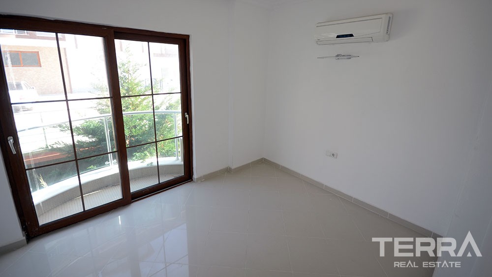 Beachfront apartment for sale in Kestel, Alanya - 7556