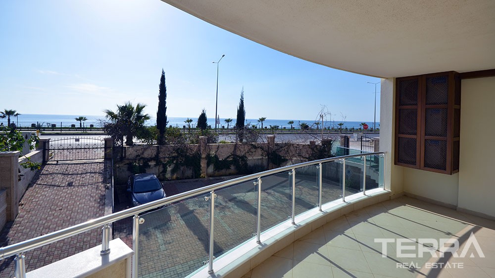 Beachfront apartment for sale in Kestel, Alanya - 7560