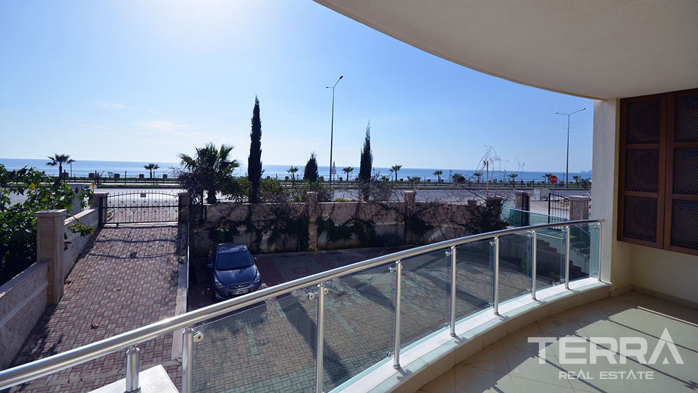 Beachfront apartment for sale in Kestel, Alanya - 7565