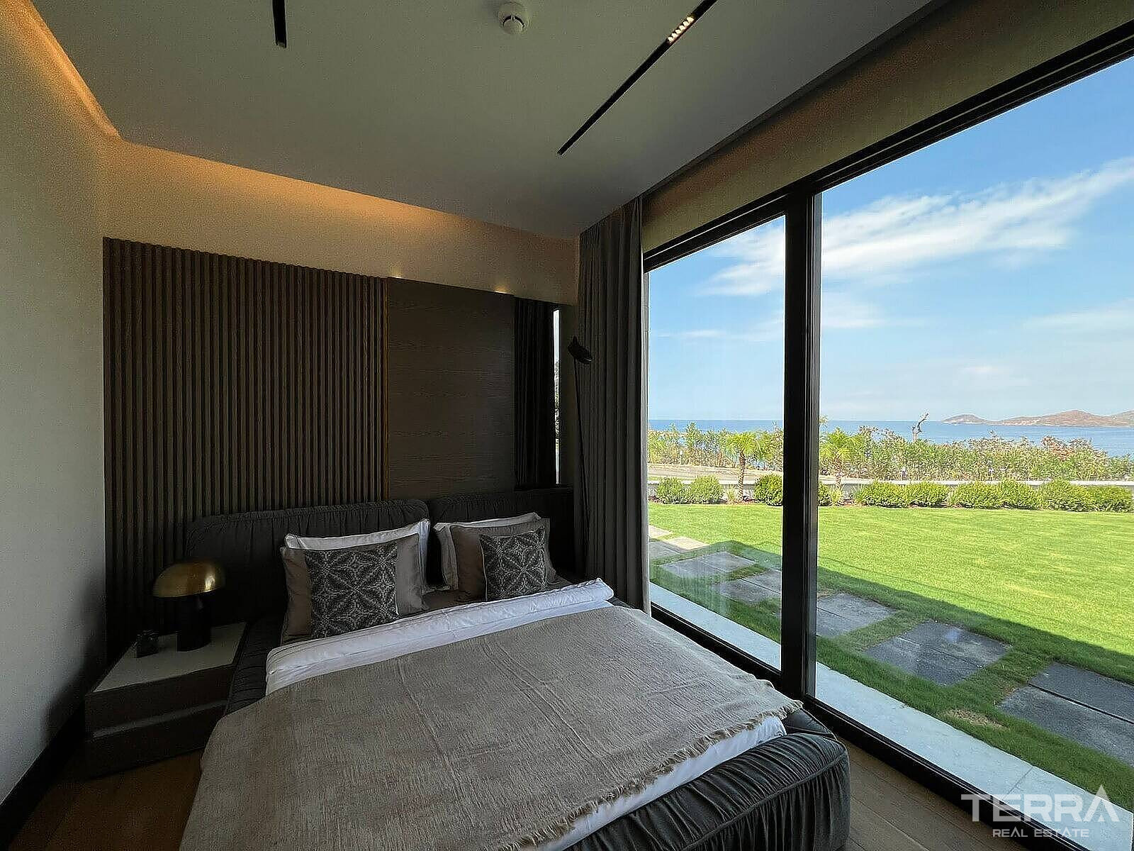 Seafront Villas for Sale in Bodrum, Muğla, Turkey - 127073
