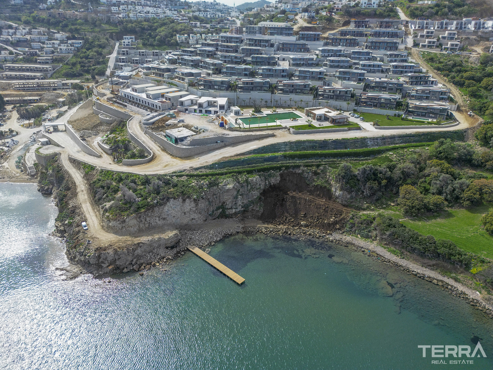 Seafront Apartments for Sale in Bodrum, Muğla, Turkey - 127125