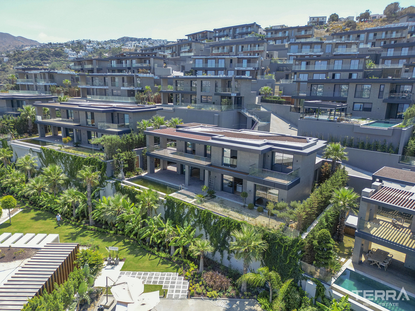 Seafront Apartments for Sale in Bodrum, Muğla, Turkey - 127126