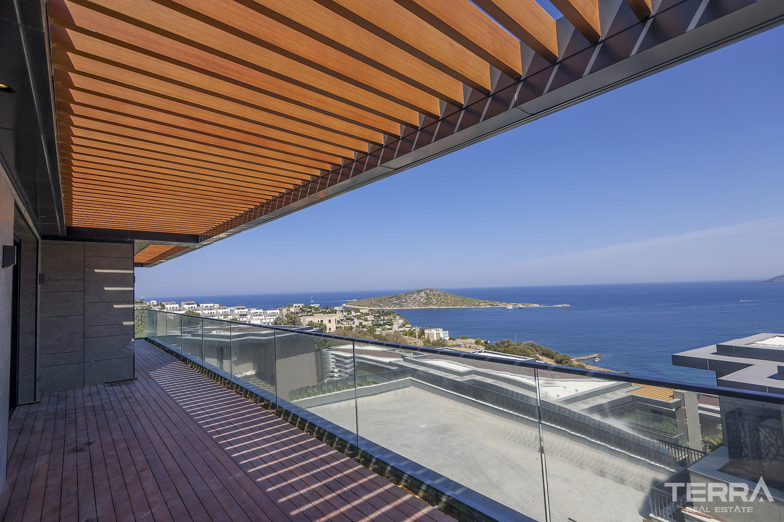 Seafront Apartments for Sale in Bodrum, Muğla, Turkey - 127130