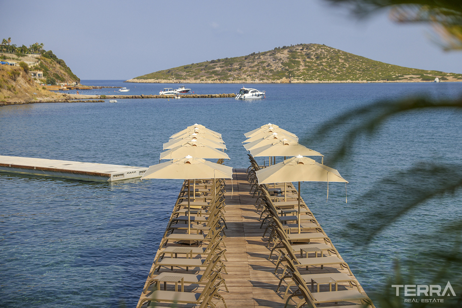 Seafront Apartments for Sale in Bodrum, Muğla, Turkey - 127138