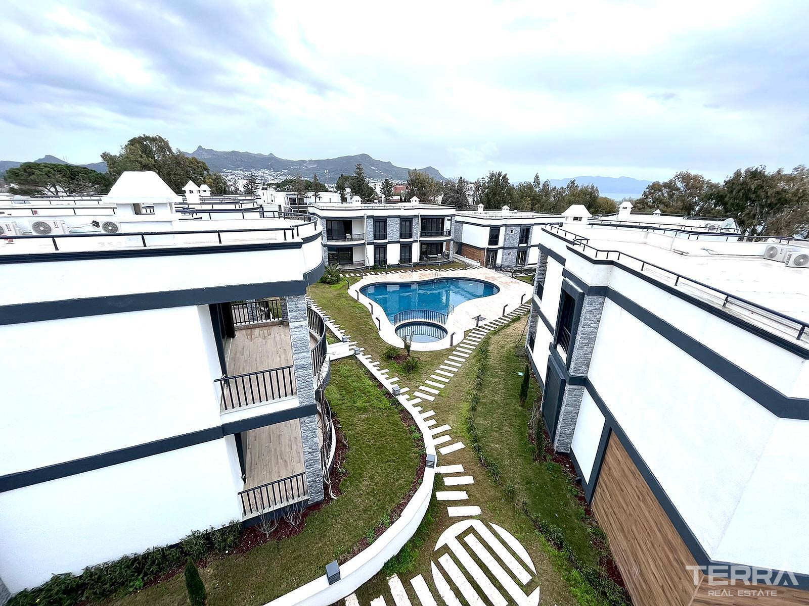 Sea View Apartment for Sale in Bodrum, Muğla, Turkey - 128725