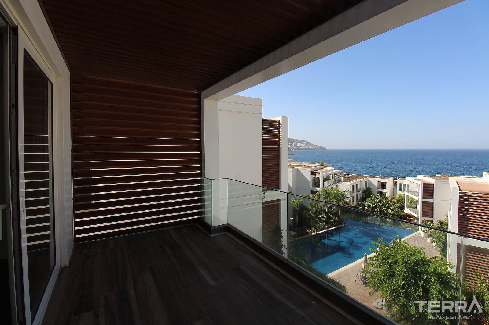 Seafront Apartments for Sale in Bodrum, Muğla, Turkey - 128751