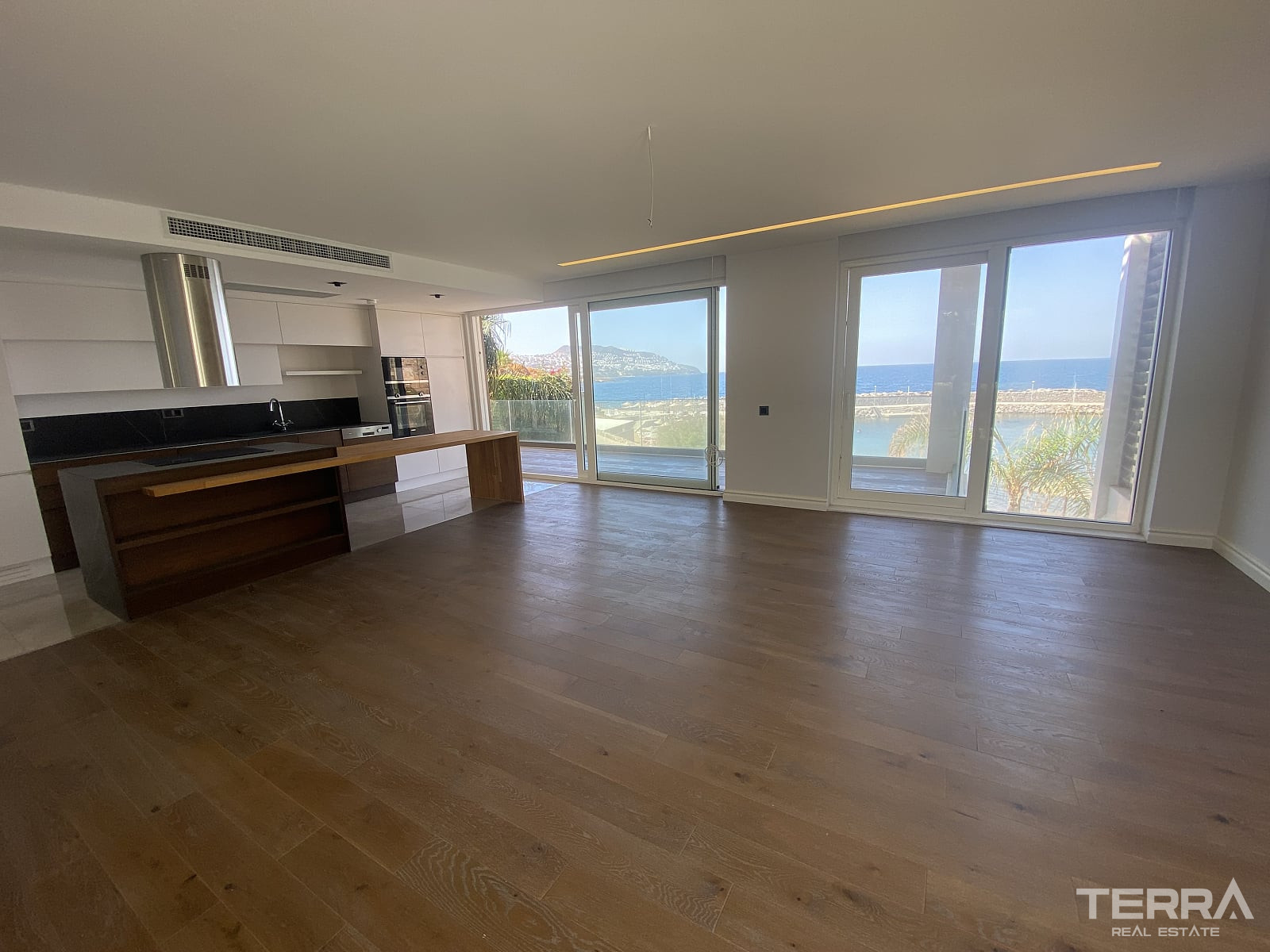 Seafront Apartments for Sale in Bodrum, Muğla, Turkey - 128752