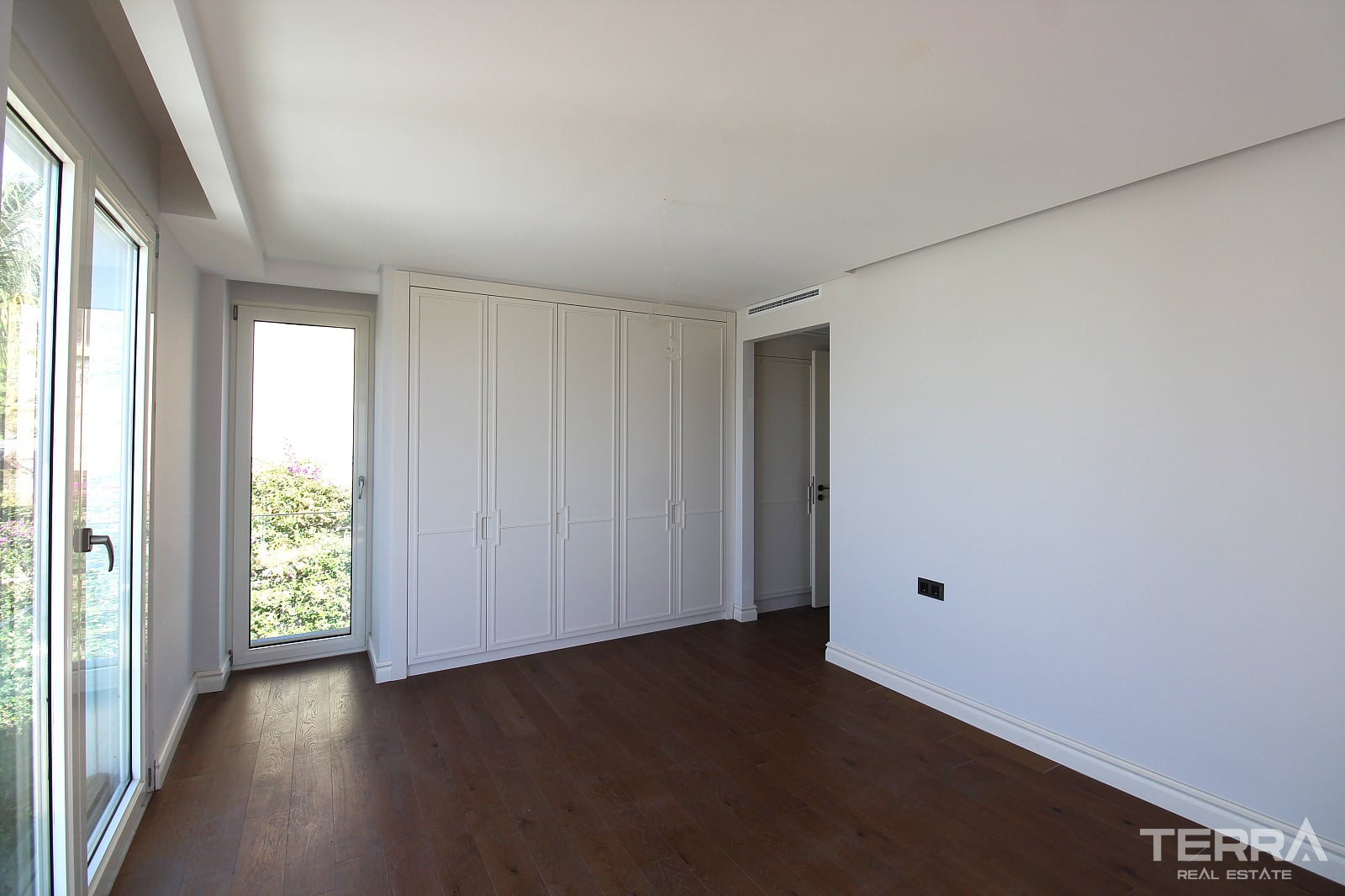 Seafront Apartments for Sale in Bodrum, Muğla, Turkey - 128760
