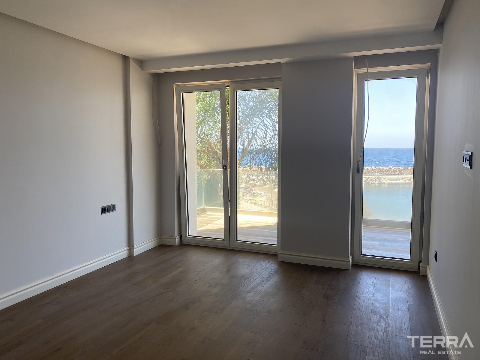 Seafront Apartments for Sale in Bodrum, Muğla, Turkey - 128762