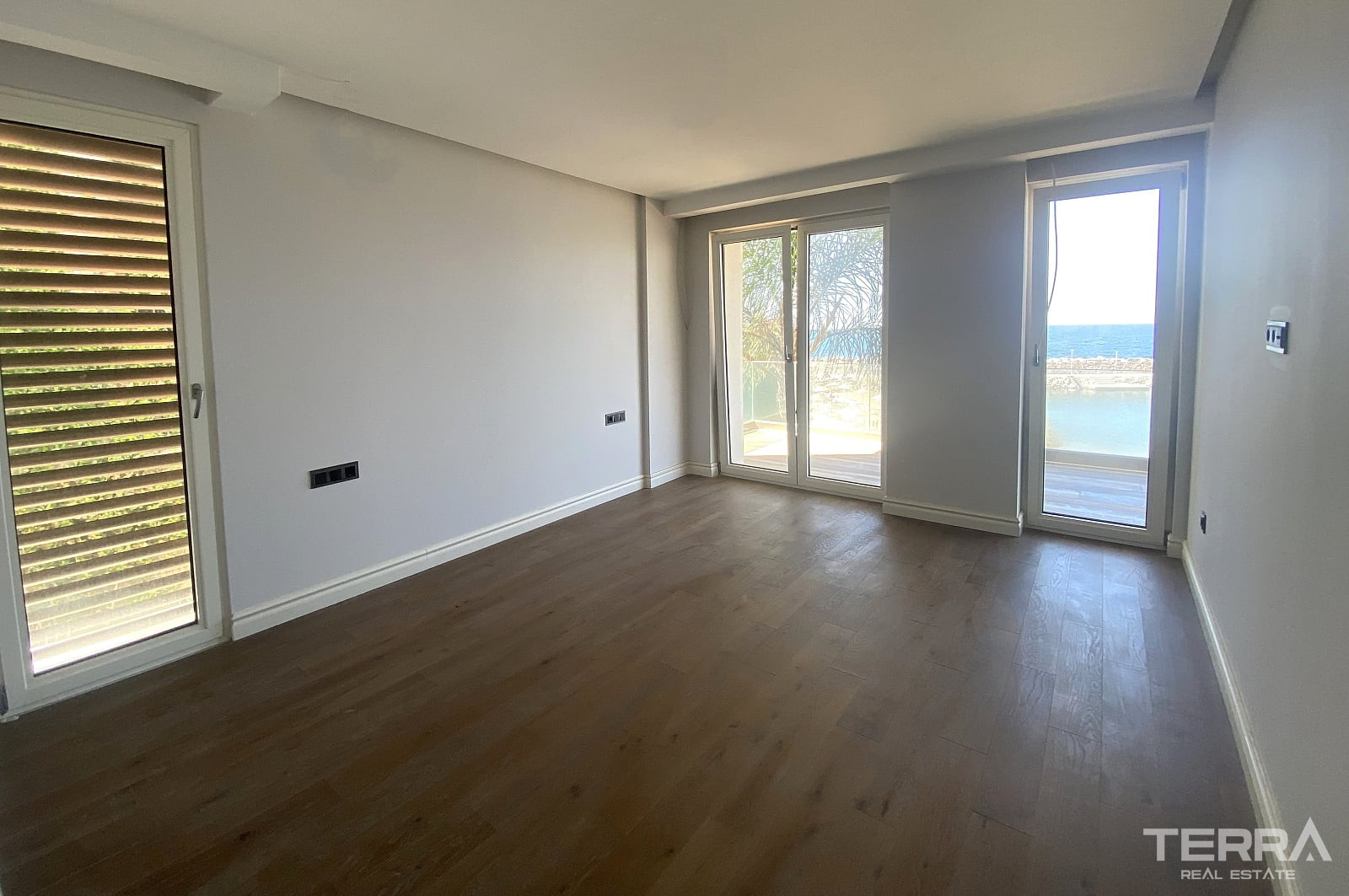 Seafront Apartments for Sale in Bodrum, Muğla, Turkey - 128766