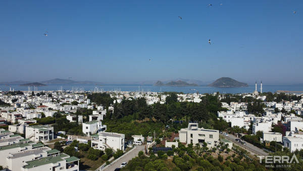Muğla, Bodrum'da Konut ve Ticari Kullanıma Uygun Satılık Arsa