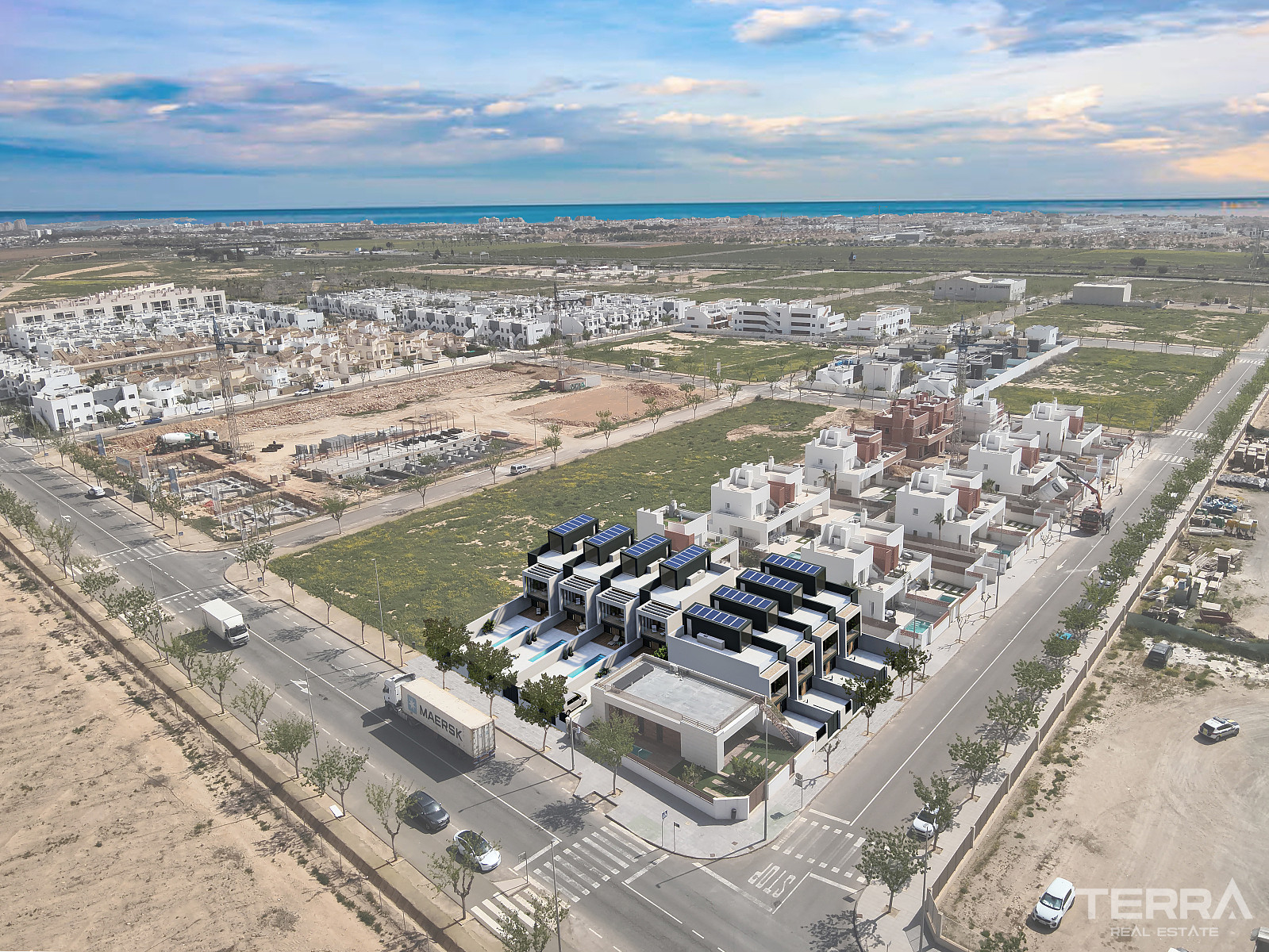 Townhouses for Sale in Pilar de la Horadada, Costa Blanca, Spain - 129531