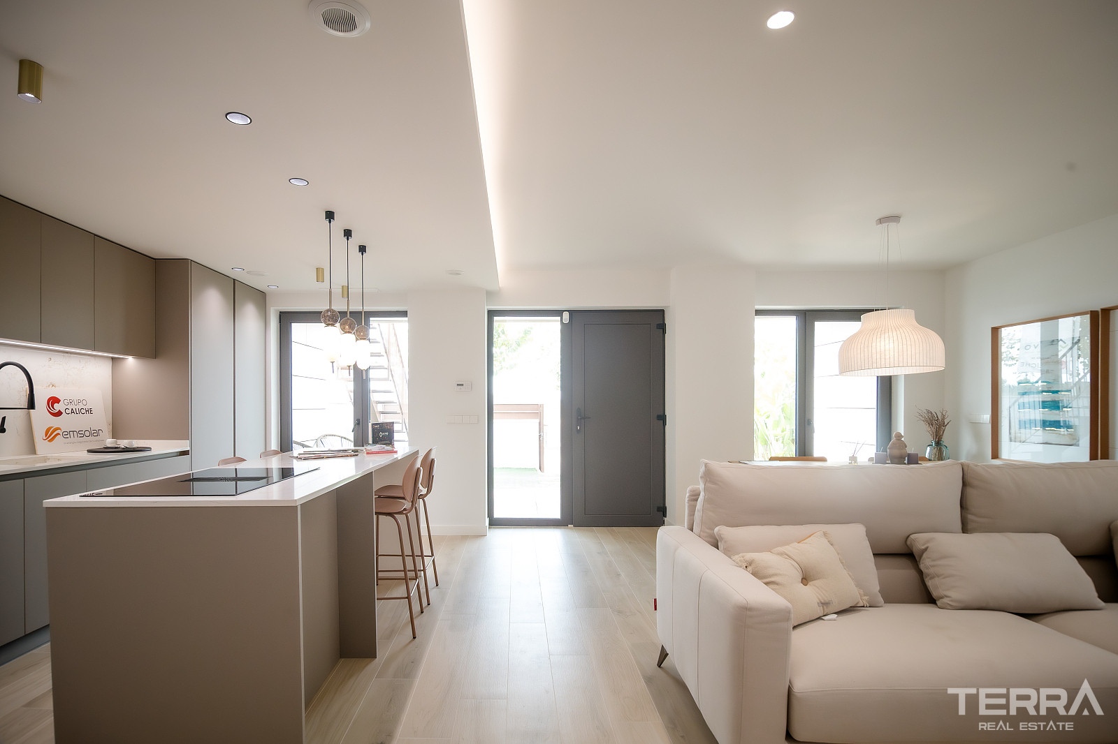 Townhouses for Sale in Pilar de la Horadada, Costa Blanca, Spain - 129534