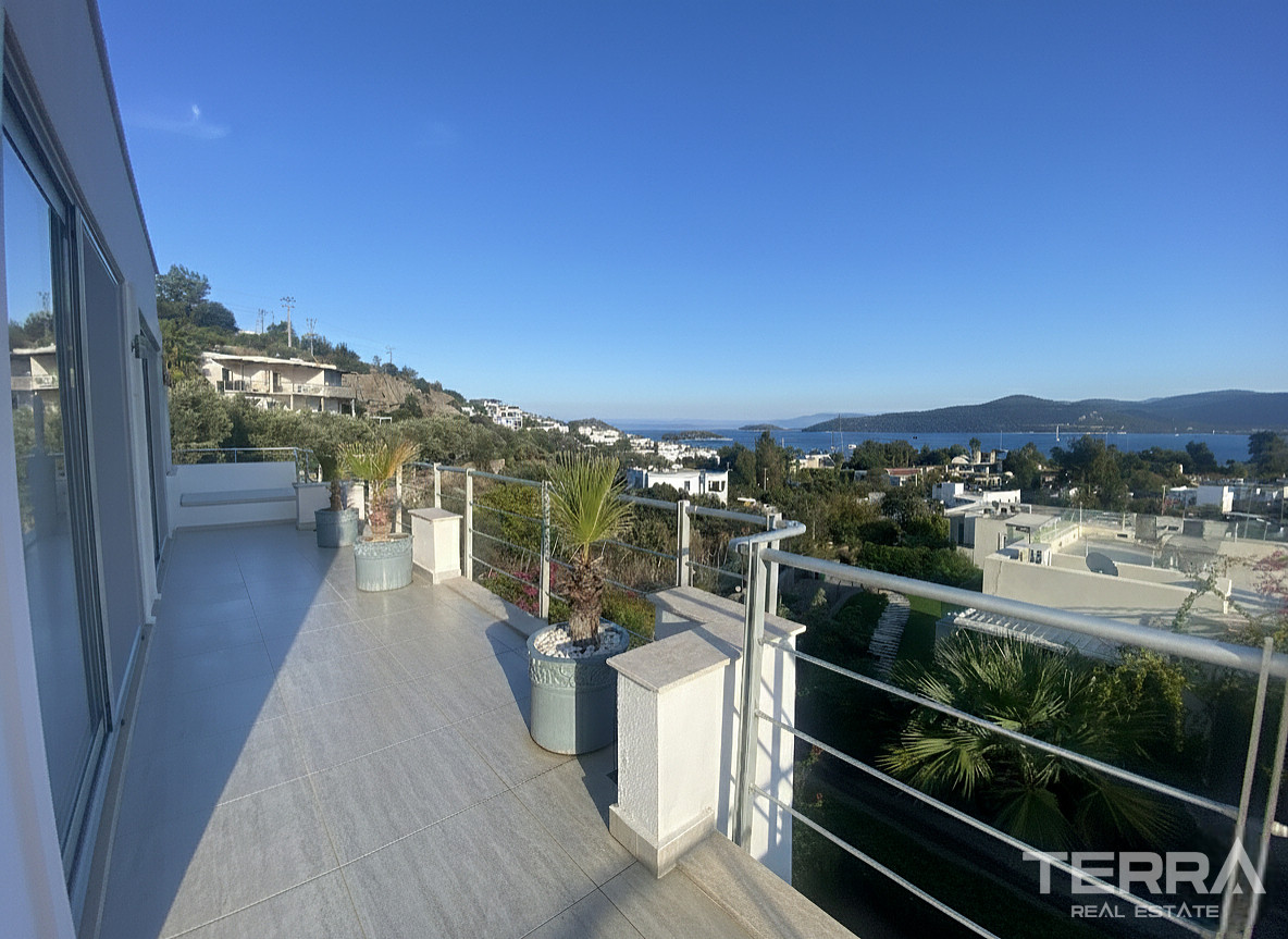 Muğla, Bodrum'da Deniz Manzaralı Satılık Mobilyalı Daire - 130437
