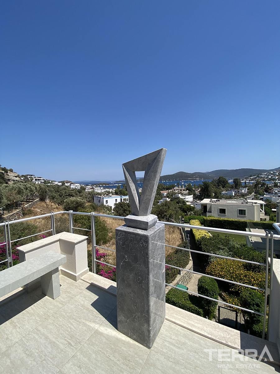 Muğla, Bodrum'da Deniz Manzaralı Satılık Mobilyalı Daire - 130438
