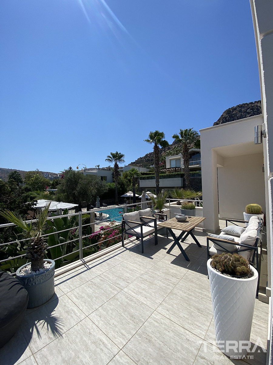 Muğla, Bodrum'da Deniz Manzaralı Satılık Mobilyalı Daire - 130440