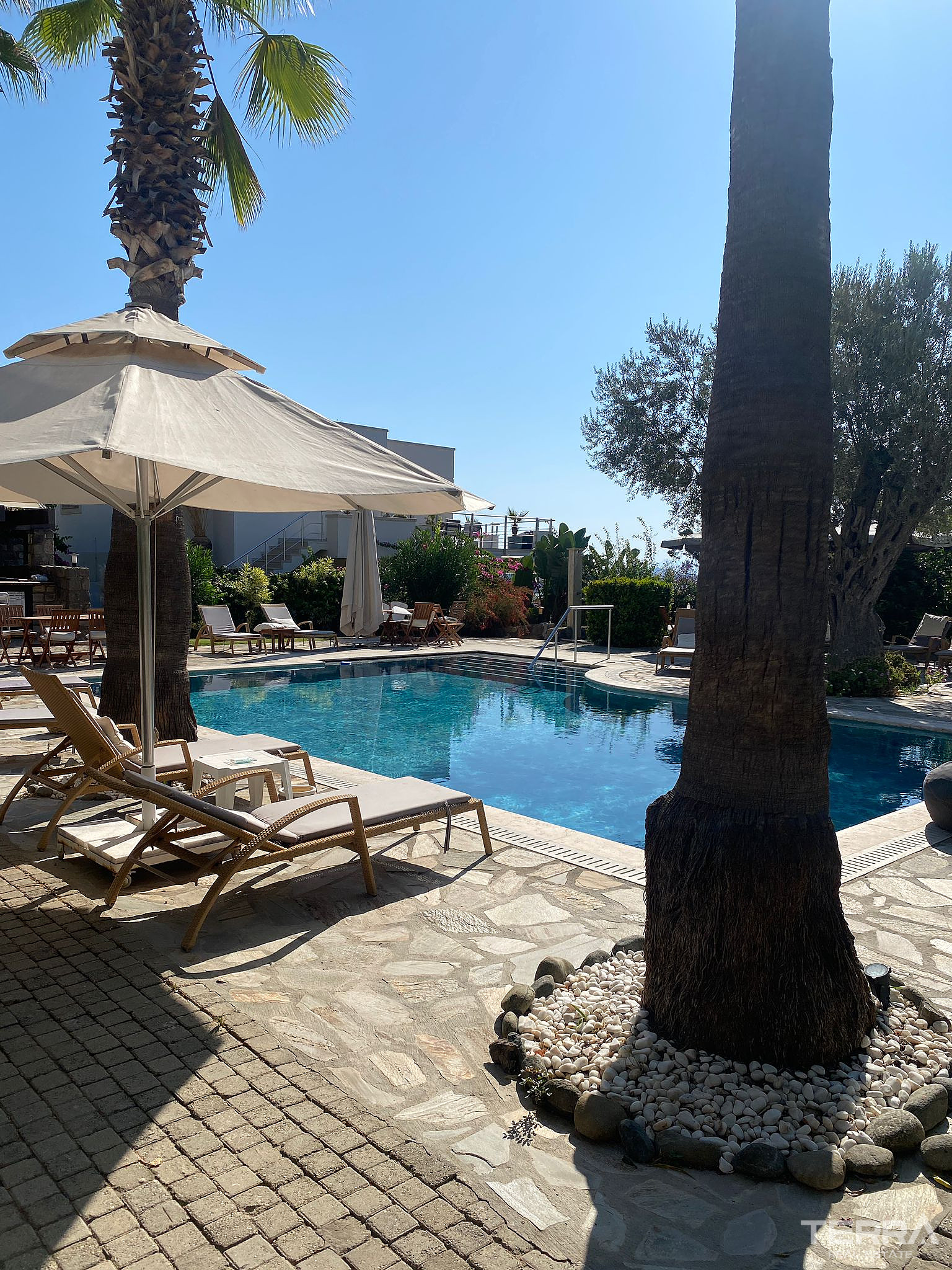 Muğla, Bodrum'da Deniz Manzaralı Satılık Mobilyalı Daire - 130442