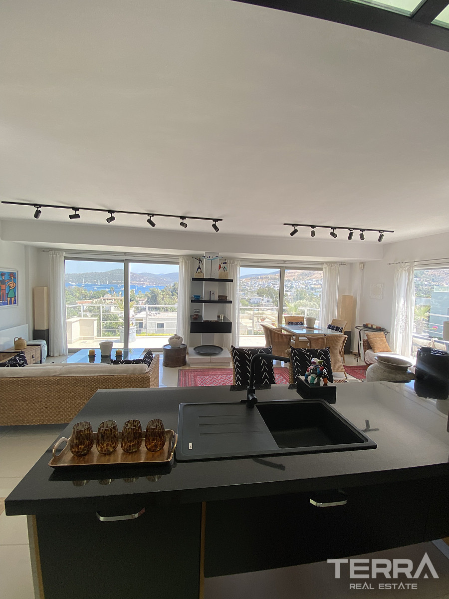 Muğla, Bodrum'da Deniz Manzaralı Satılık Mobilyalı Daire - 130444