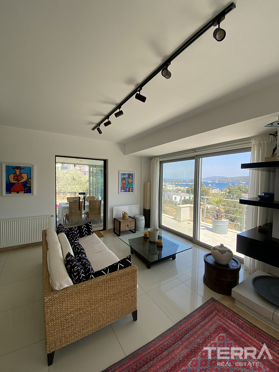 Muğla, Bodrum'da Deniz Manzaralı Satılık Mobilyalı Daire - 130446