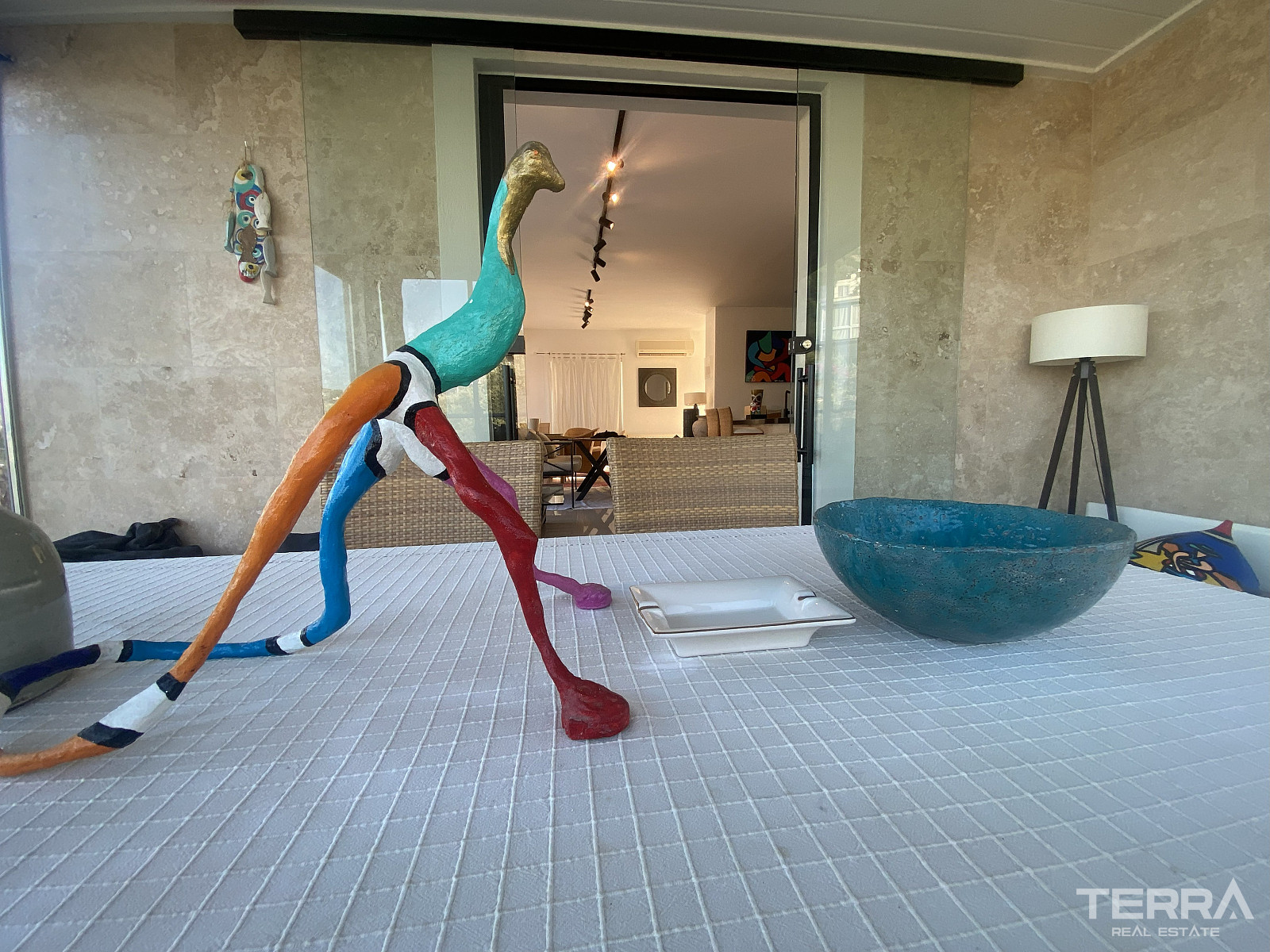 Muğla, Bodrum'da Deniz Manzaralı Satılık Mobilyalı Daire - 130455