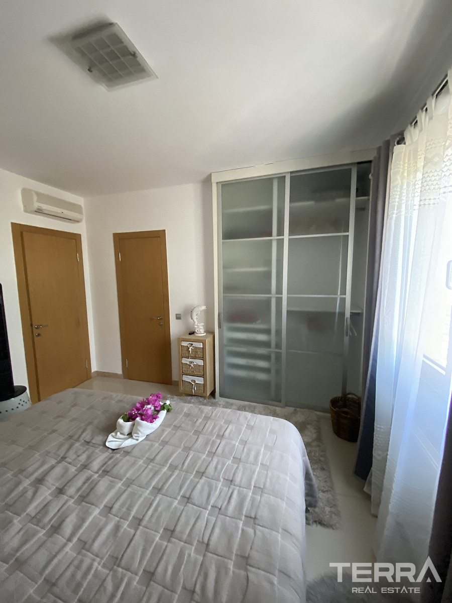 Muğla, Bodrum'da Deniz Manzaralı Satılık Mobilyalı Daire - 130459