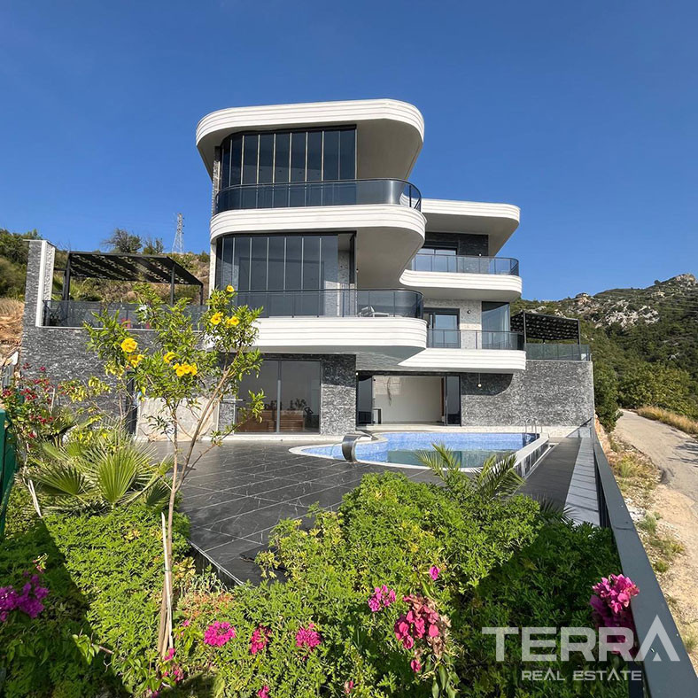 Sea View Villa for Sale in Alanya, Turkey - 130882