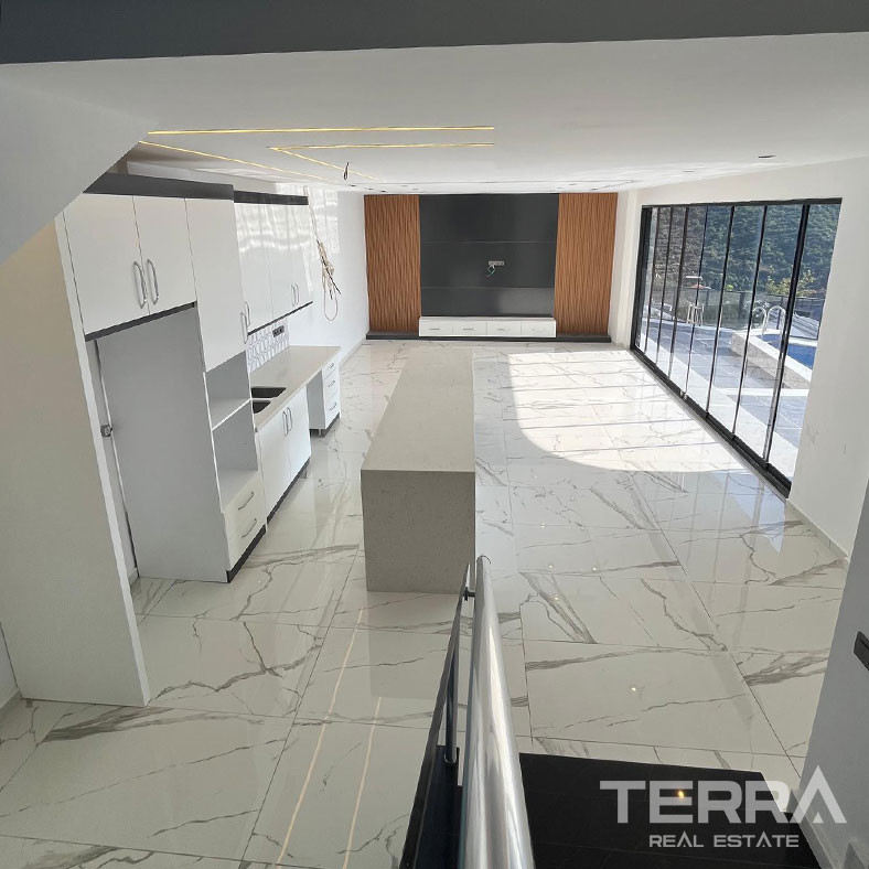 Sea View Villa for Sale in Alanya, Turkey - 130888