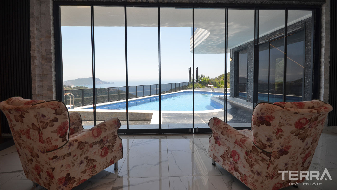 Sea View Villa for Sale in Alanya, Turkey - 130902