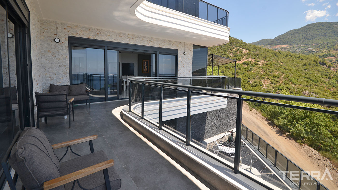 Sea View Villa for Sale in Alanya, Turkey - 130904