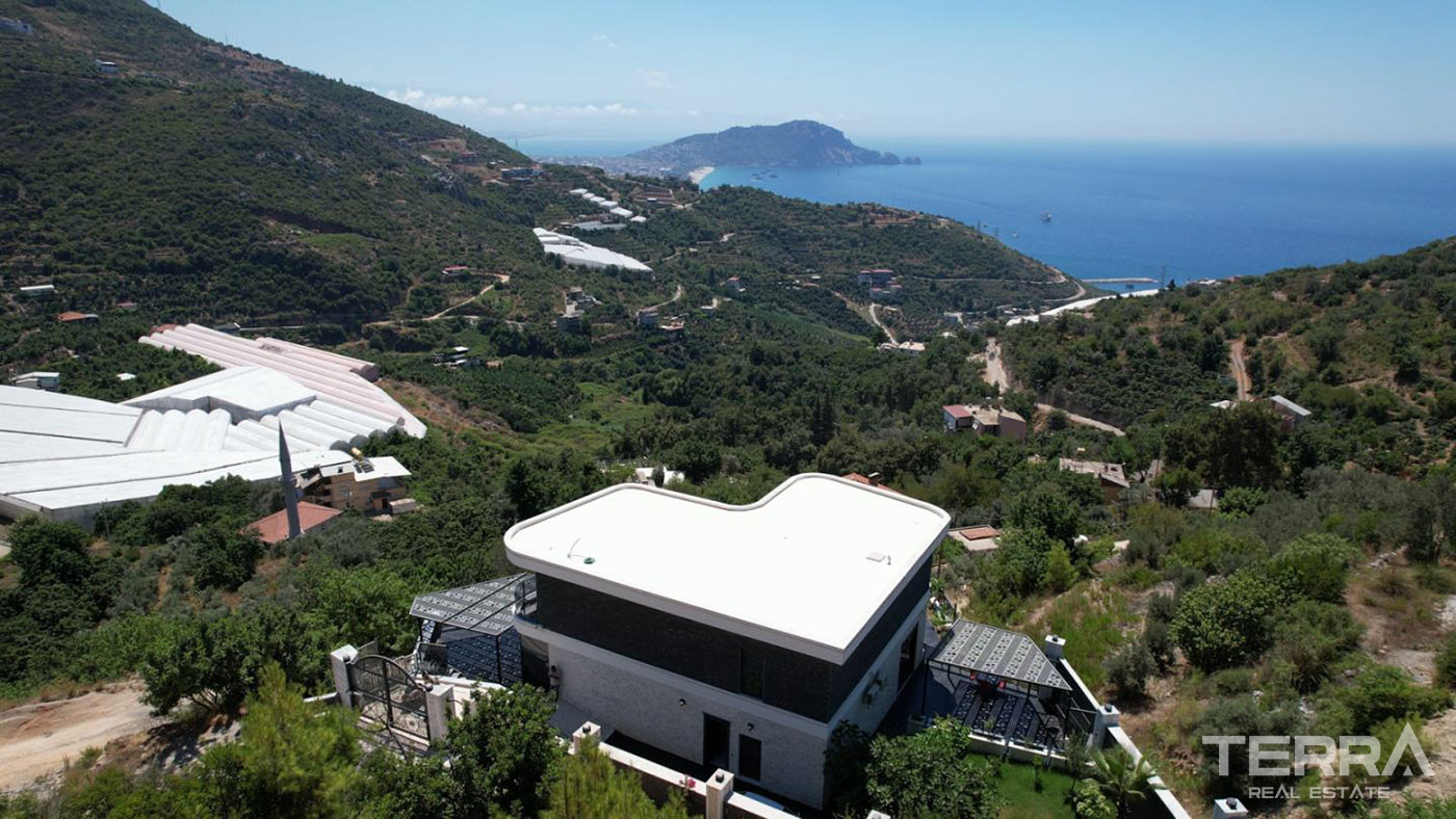Sea View Villa for Sale in Alanya, Turkey - 130918