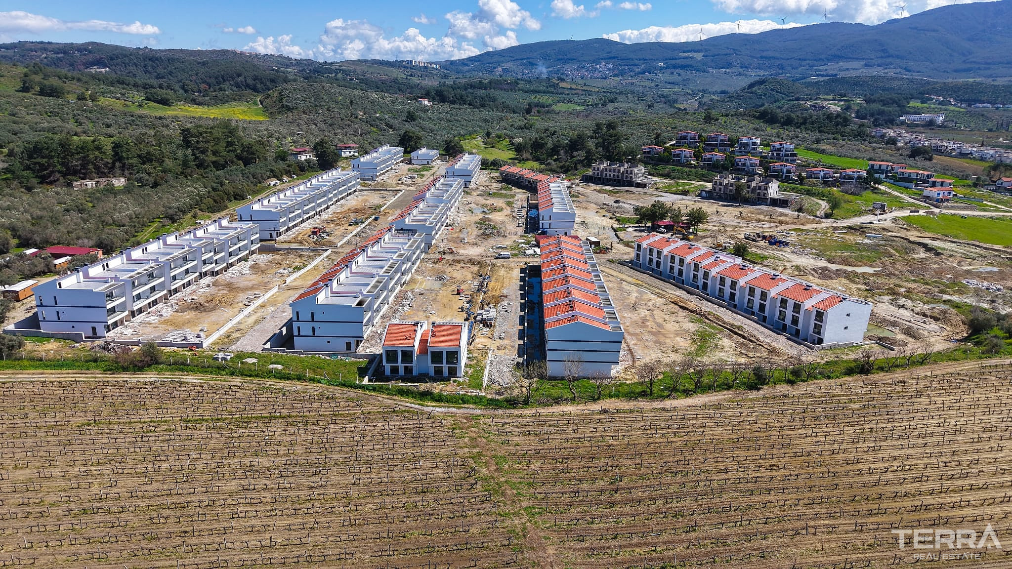 Sea View Apartments for Sale in Kuşadası, Aydın, Turkey - 131263