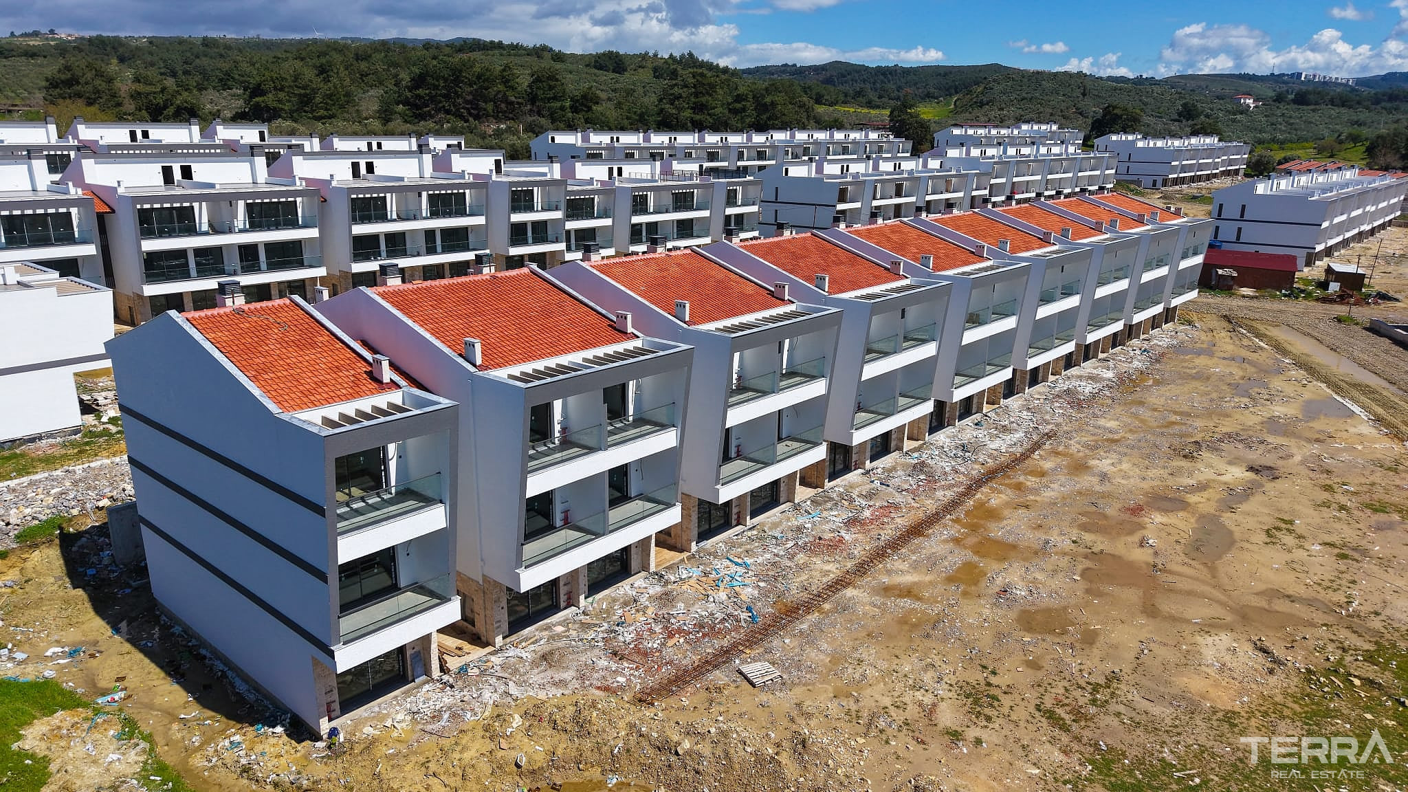 Sea View Apartments for Sale in Kuşadası, Aydın, Turkey - 131264