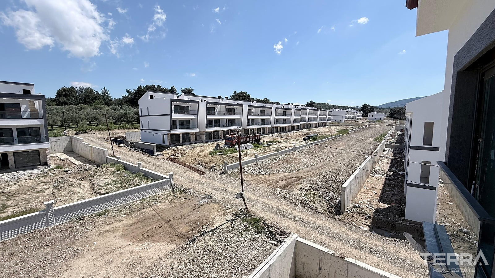 Sea View Apartments for Sale in Kuşadası, Aydın, Turkey - 131271