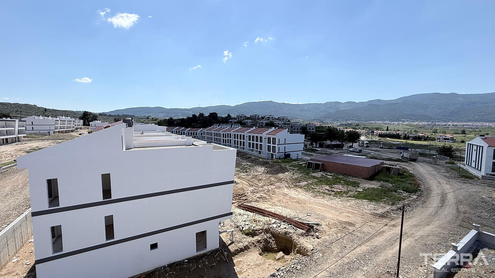 Sea View Apartments for Sale in Kuşadası, Aydın, Turkey - 131272