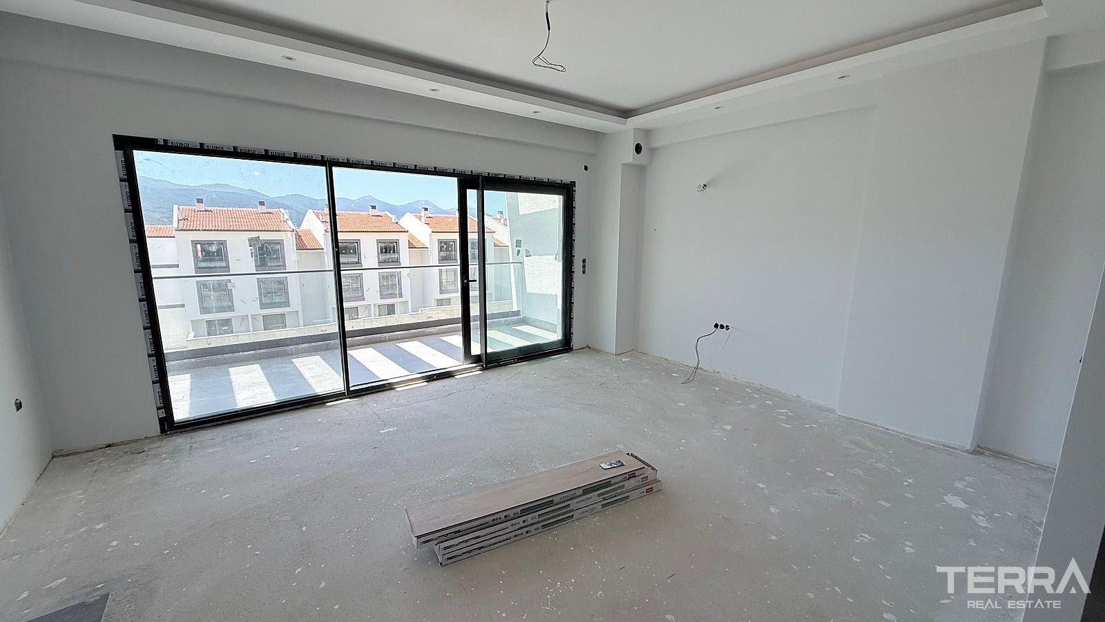 Sea View Apartments for Sale in Kuşadası, Aydın, Turkey - 131274