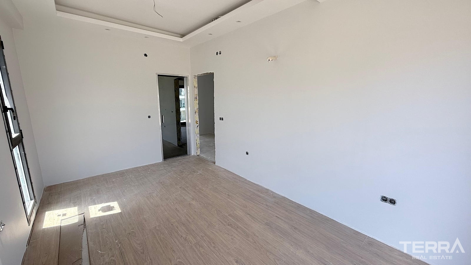 Sea View Apartments for Sale in Kuşadası, Aydın, Turkey - 131278