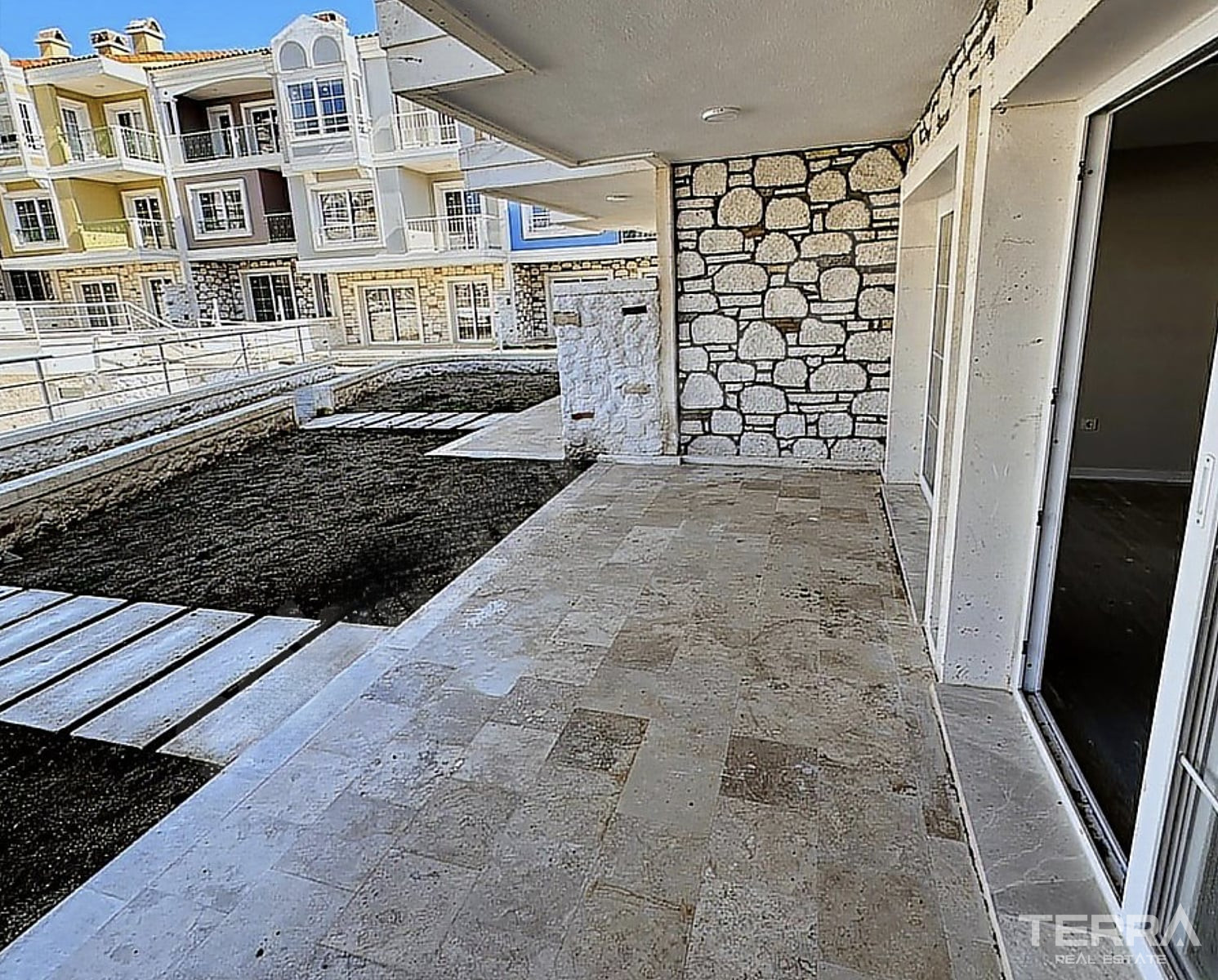 Seafront Villas for Sale in Foça, İzmir, Turkey - 131500