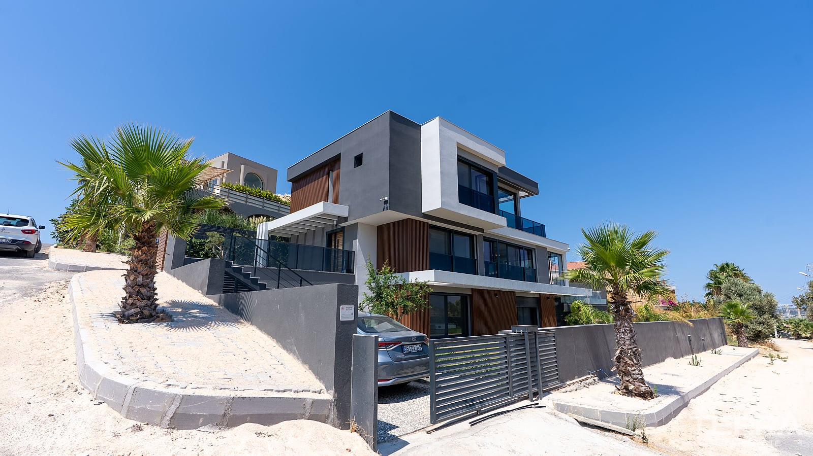 Detached Villa for Sale in Çeşme, İzmir, Turkey - 131607