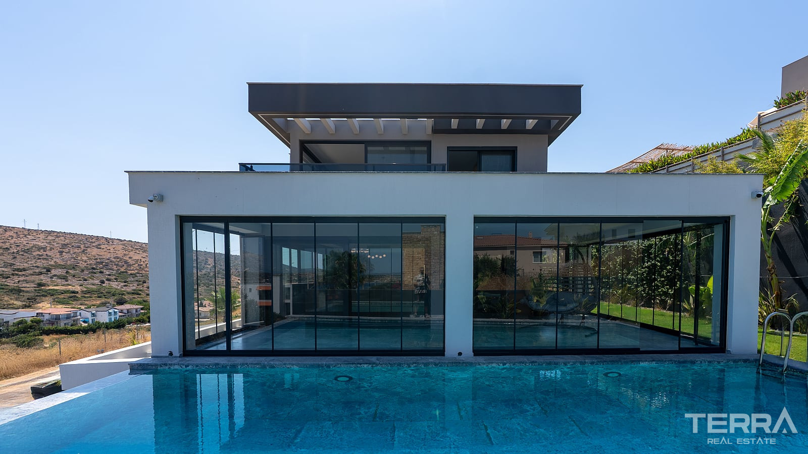 Detached Villa for Sale in Çeşme, İzmir, Turkey - 131609