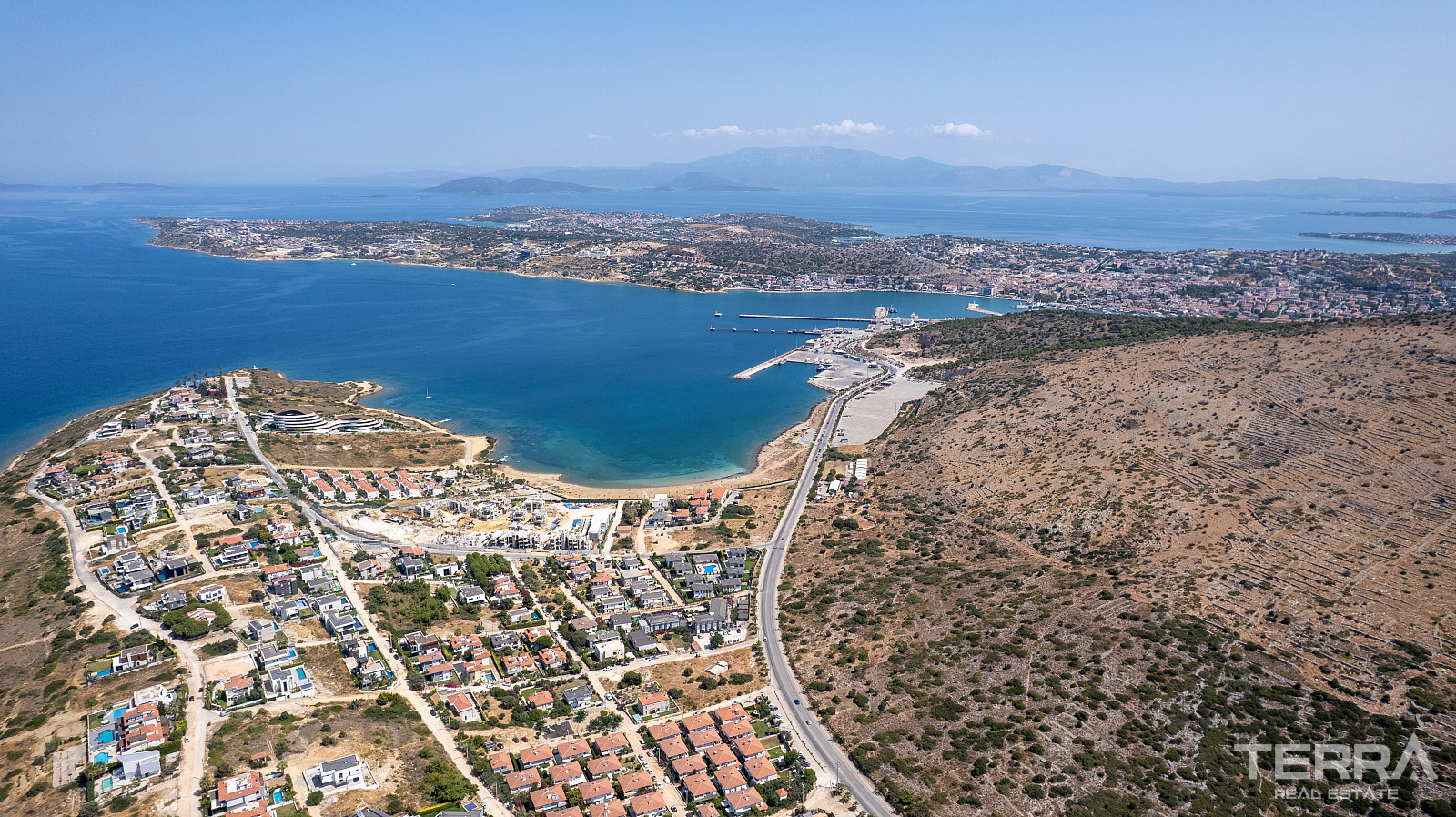 Detached Villa for Sale in Çeşme, İzmir, Turkey - 131621