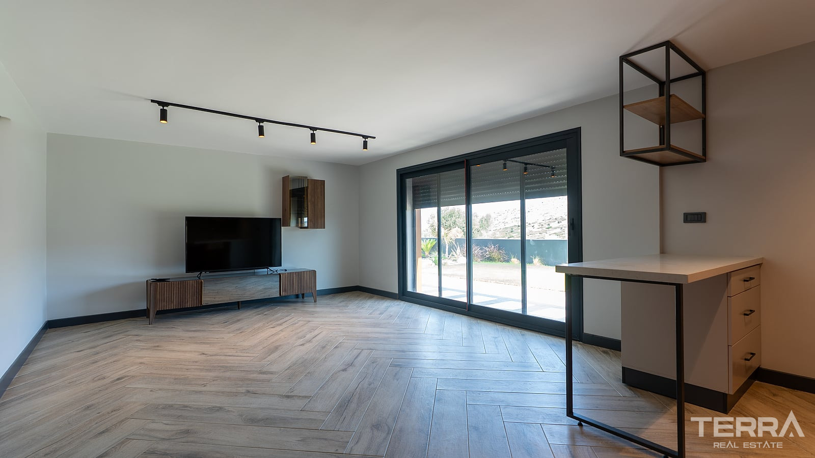 Detached Villa for Sale in Çeşme, İzmir, Turkey - 131628