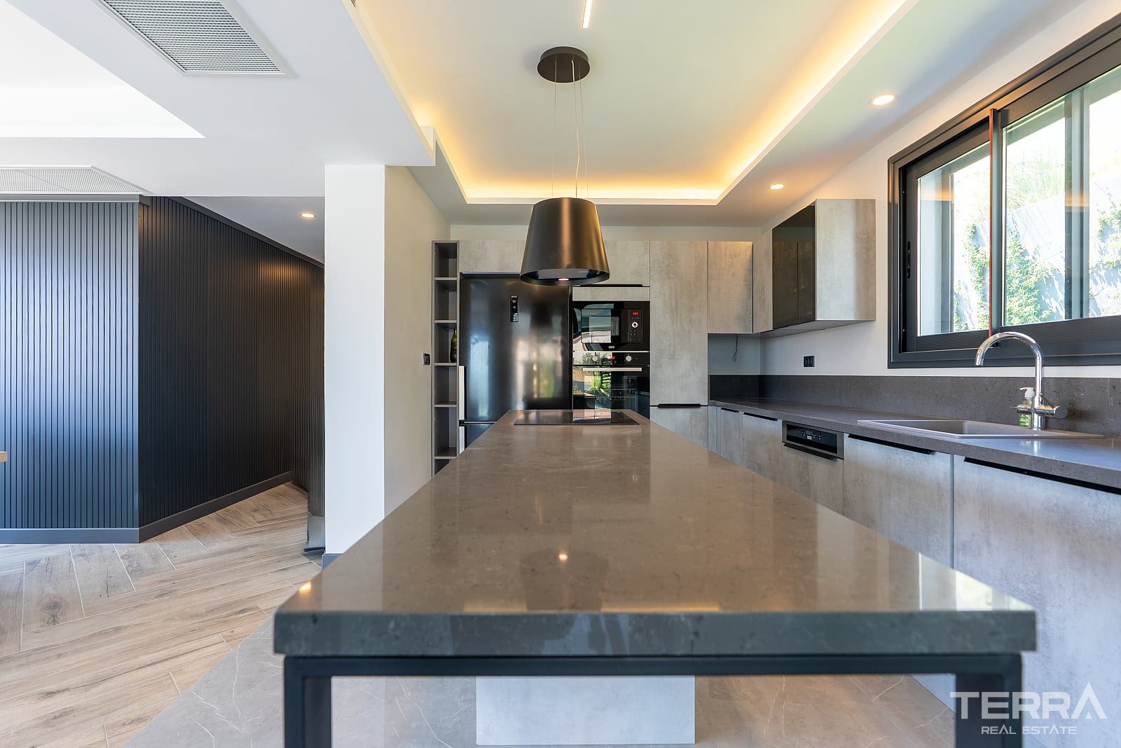 Detached Villa for Sale in Çeşme, İzmir, Turkey - 131632