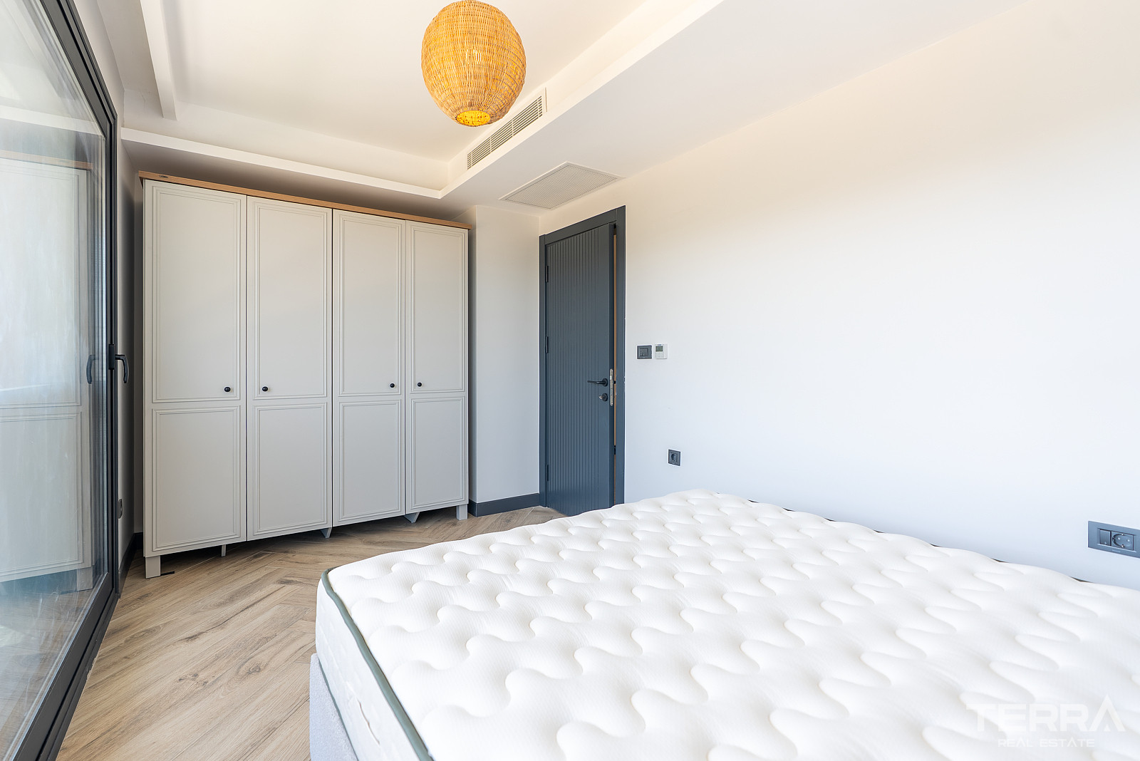 Detached Villa for Sale in Çeşme, İzmir, Turkey - 131638