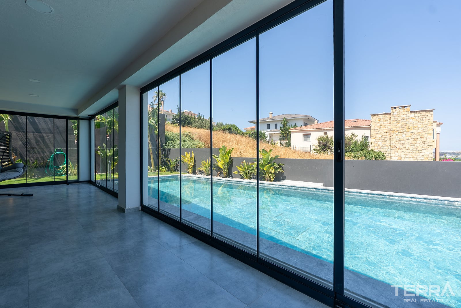 Detached Villa for Sale in Çeşme, İzmir, Turkey - 131643